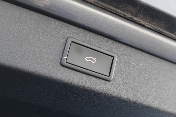 Škoda ENYAQ Coupé iV 80 RS | BTW-Auto | Panoramadak | Trekhaak | BLIS | Stoelverwarming