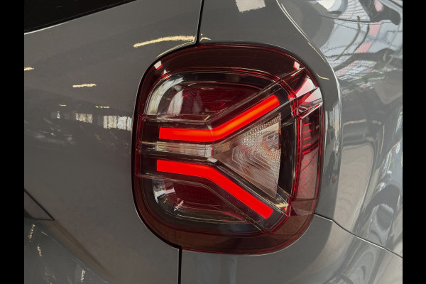 Dacia Duster 1.3 TCe 150 Extreme | Navi | 17" | Blindspot | 360 | Stoelverwarming | Cruise control | 100% Dealer onderhouden!