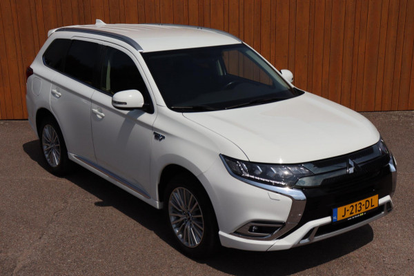 Mitsubishi Outlander 2.4 PHEV Pure+ org. NL-auto trekhaak camera stoelverw.