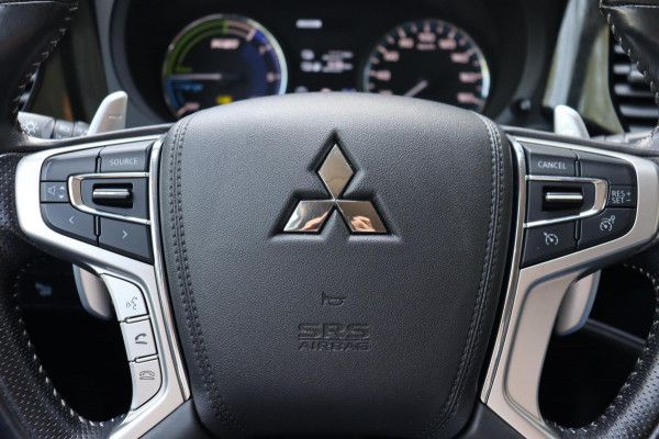 Mitsubishi Outlander 2.4 PHEV Pure+ org. NL-auto trekhaak camera stoelverw.