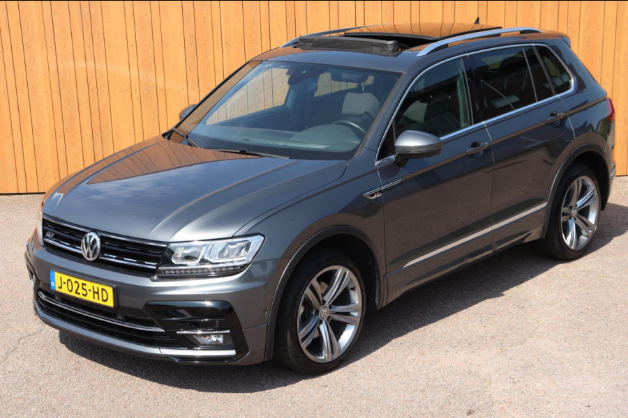 Volkswagen Tiguan 1.5 TSI ACT Highline Business R-Line org.NL schuifdak camera el.klep stoelverw.