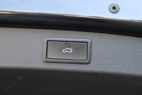 Škoda Kodiaq 1.5 TSI Business Ed.Plus org.NL el.trekhaak h.leer+el+mem+vw digitaal dashboard camera's el.klep