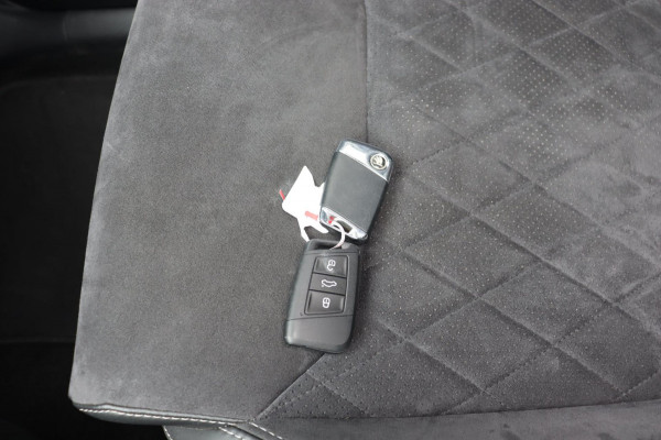 Škoda Kodiaq 1.5 TSI Sportline Business org.NL el.stoel+mem+vw el.klep canton schuifdak camera