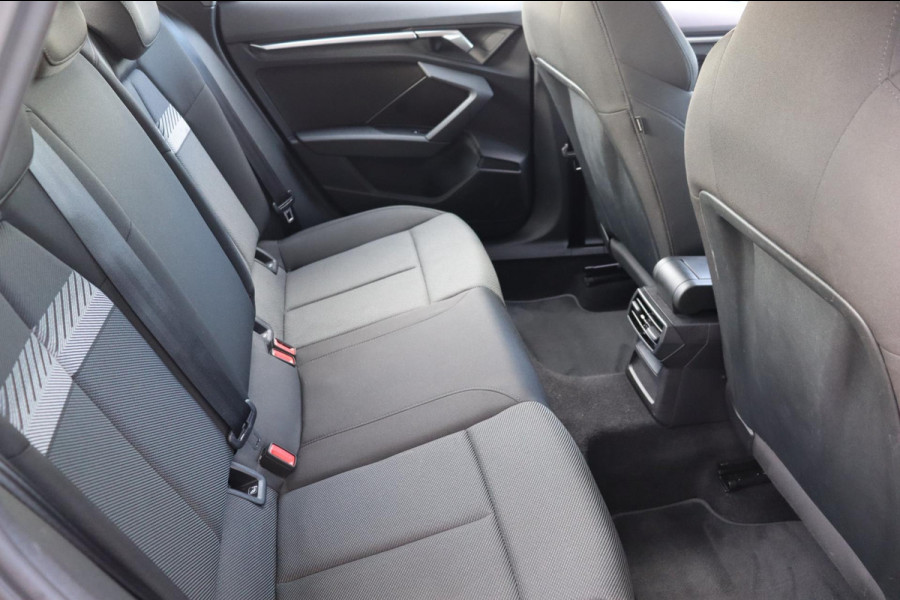 Audi A3 Limousine 30 TFSI Advanced edition org.NL sportstoelen+verw.
