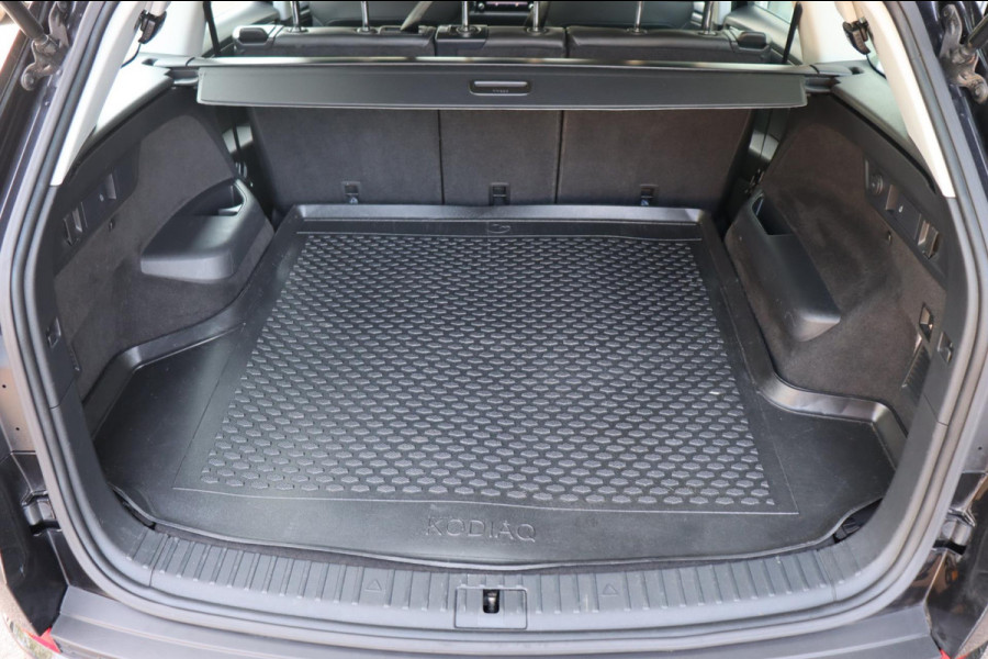 Škoda Kodiaq 1.5 TSI Business Ed. 7persoons org.NL el.trekhaak camera stuur+stoelverw.