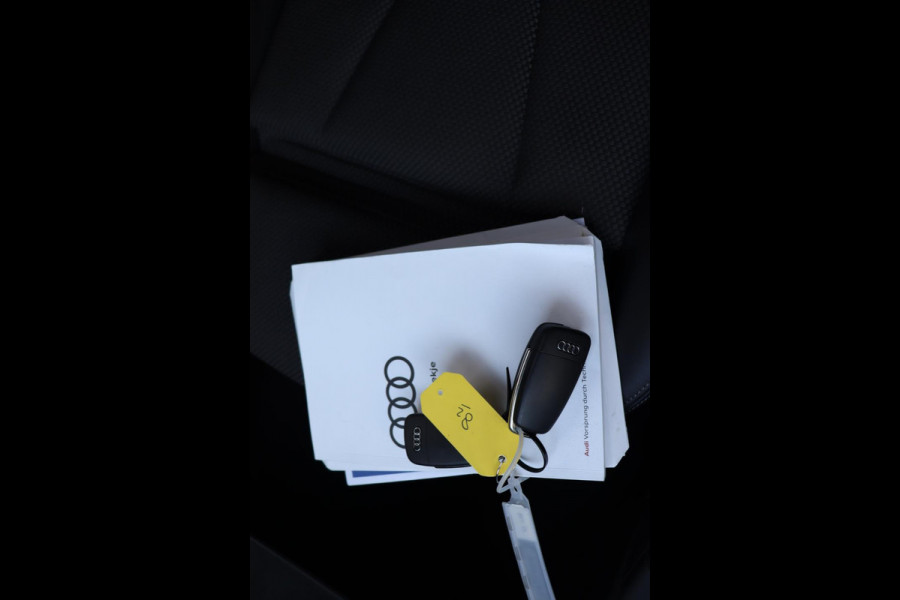 Audi A3 Limousine 35 TFSI CoD Advance Sport S-Line org.NL B&O