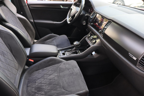 Škoda Kodiaq 1.5 TSI Sportline Business org.NL trekhaak metallic schuifdak 20"lm camera el.klep
