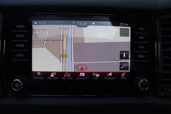 Škoda Kodiaq 1.5 TSI Sportline Business org.NL trekhaak metallic schuifdak 20"lm camera el.klep