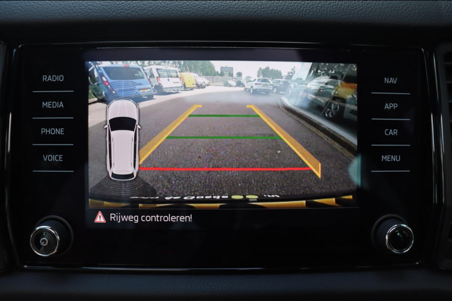 Škoda Kodiaq 1.5 TSI Sportline Business org.NL trekhaak metallic schuifdak 20"lm camera el.klep