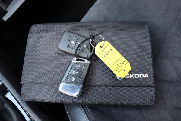 Škoda Kodiaq 1.5 TSI Sportline Business org.NL trekhaak metallic schuifdak 20"lm camera el.klep