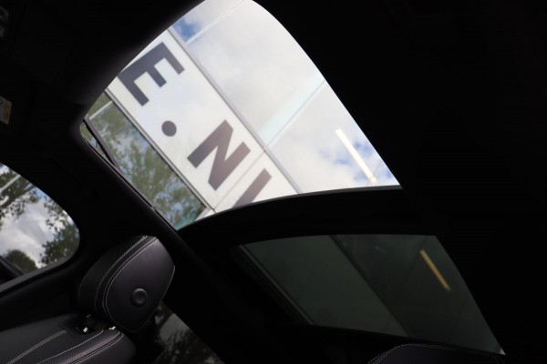 Jaguar F-Pace 2.0 P400e PHEV R-Dynamic S org.NL schuifdak trekhaak meridiaan