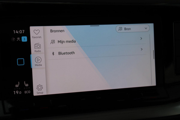 Volkswagen Multivan 1.4 eHybrid L2H1 Style 7-persoons org.NL panoramadak el.trekhaak camera's