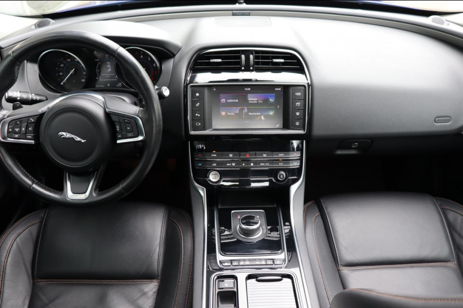 Jaguar XE 2.0 Prestige Pro Edition org. NL leer+el camera a.bank neerklapbaar