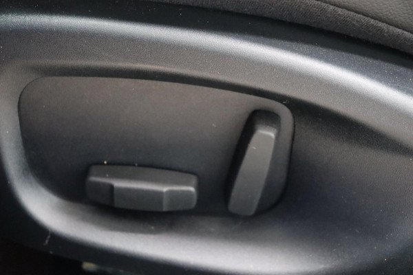 Jaguar XE 2.0 Prestige Pro Edition org. NL leer+el camera a.bank neerklapbaar