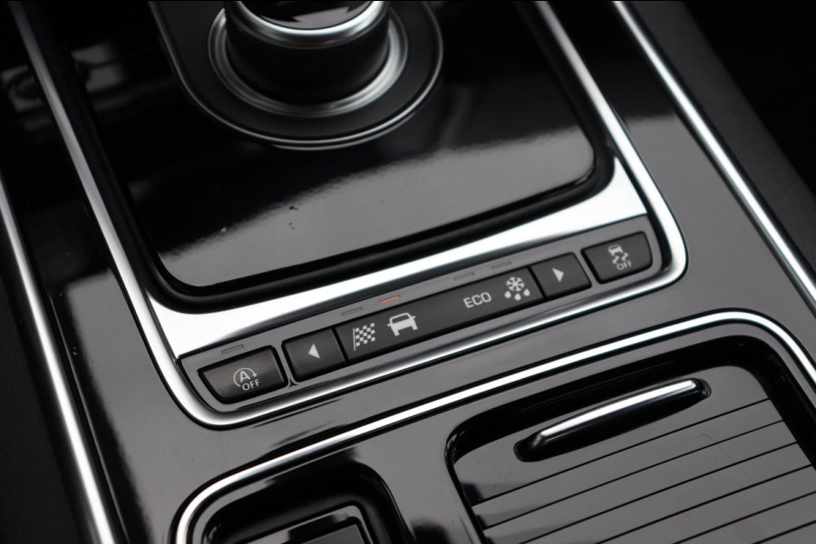 Jaguar XE 2.0 Prestige Pro Edition org. NL leer+el camera a.bank neerklapbaar