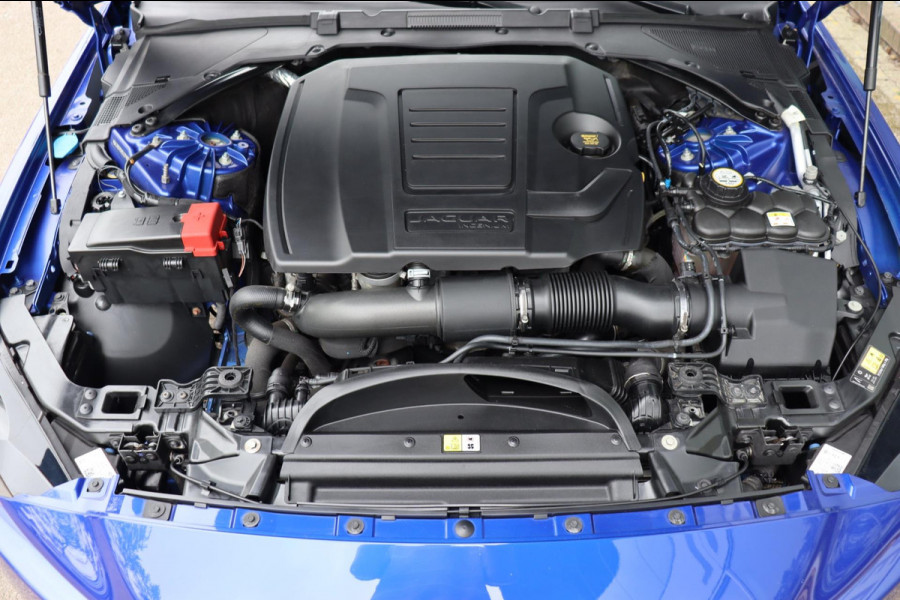 Jaguar XE 2.0 Prestige Pro Edition org. NL leer+el camera a.bank neerklapbaar