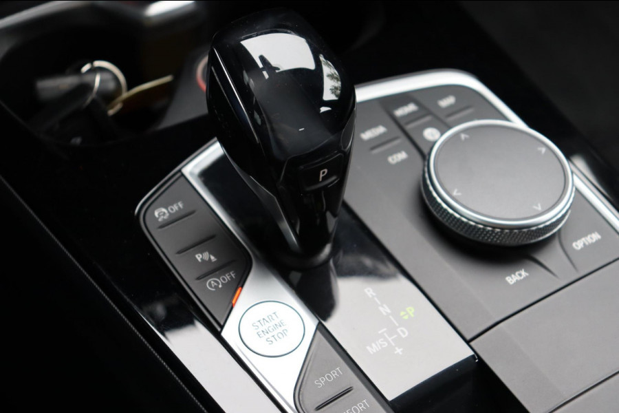 BMW 1-serie 118i M-sport High Executive Edition org.NL afn.trekhaak camera