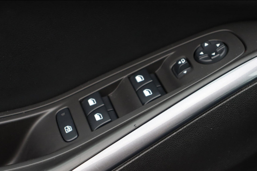 Opel Grandland X 1.2 Turbo Innovation Org.NL Two-Tone Leer rondom camera