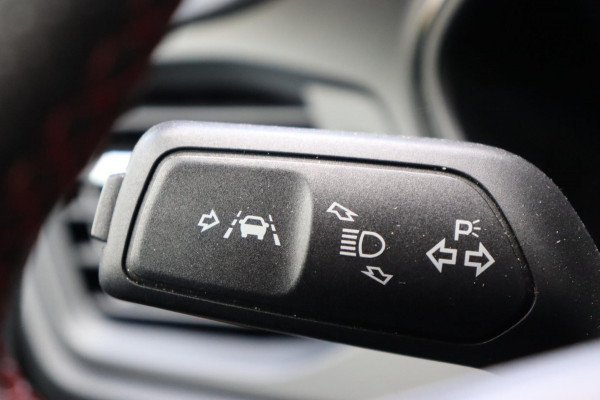 Ford FOCUS Wagon 1.0 EcoBoost ST Line Business org.NL B&O a.camera stuur+raam+stoelverw.