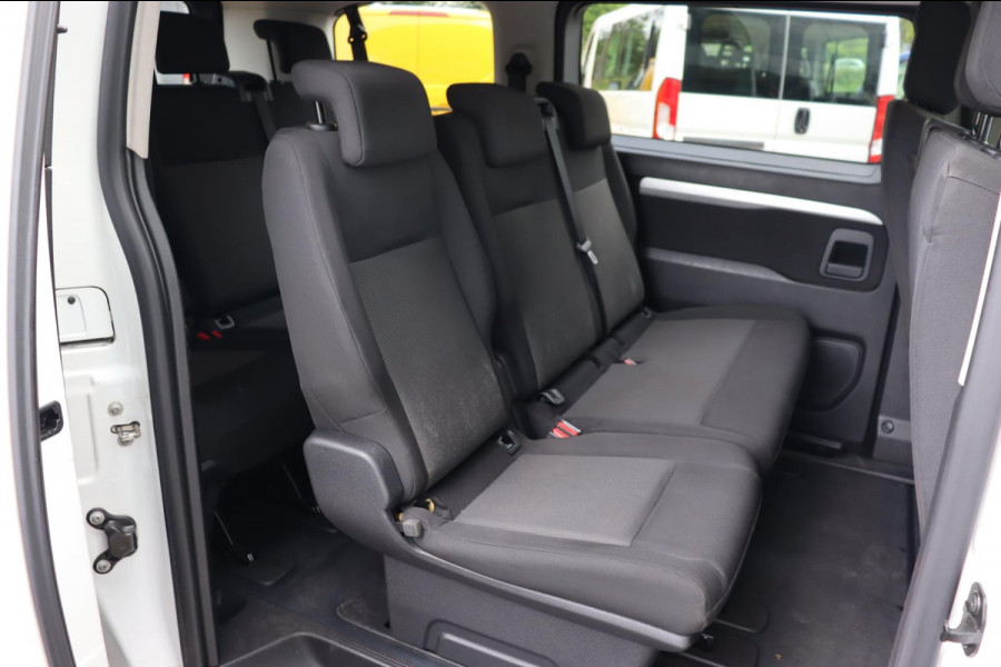 Peugeot Traveller 2.0 BlueHDi 180 Bus. 9-persoons incl.btw/bpm org.NL