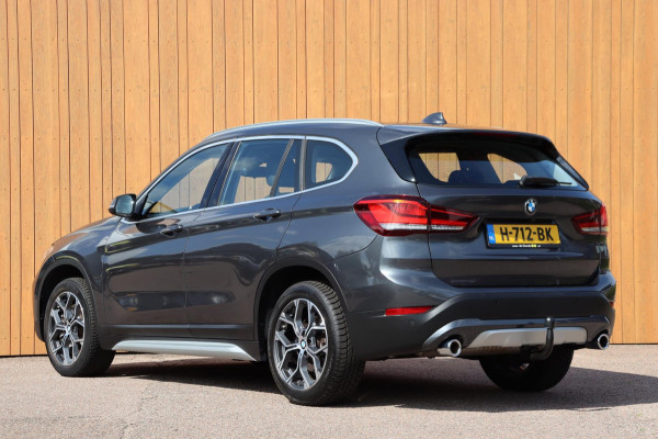 BMW X1 SDrive20i VDL Nedcar Edition org.NL Head-up afn.trekhaak el.klep leer+vw camera