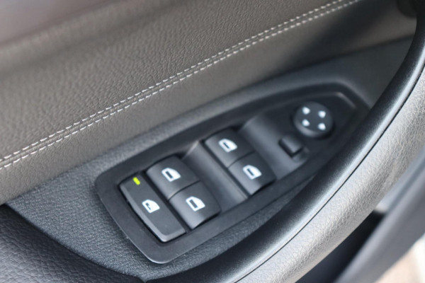 BMW X1 SDrive20i VDL Nedcar Edition org.NL Head-up afn.trekhaak el.klep leer+vw camera