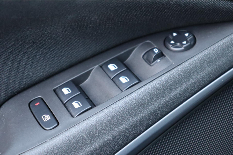 Opel Crossland X 1.2 Turbo Online Ed. org.NL afn.trekhaak navigatie