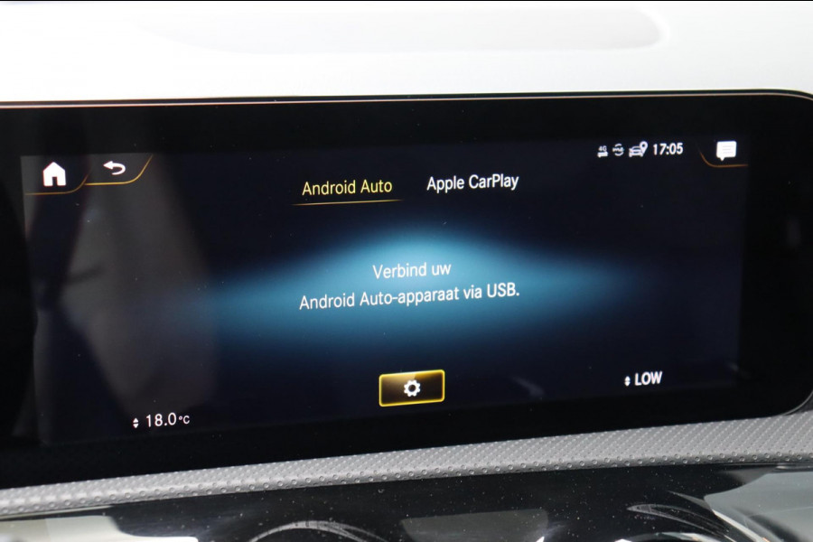 Mercedes-Benz CLA-Klasse Shooting Brake 200 Business Solution AMG org.NL el.trekhaak