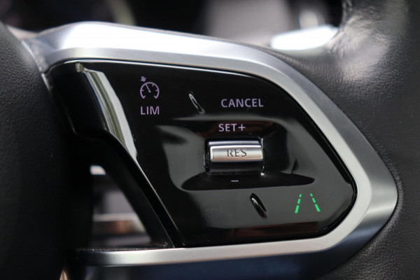 Jaguar E-Pace 1.5 P160 S org.NL leer+el camera trekhaak pano-dak el.klep