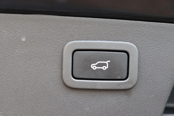 Jaguar E-Pace 1.5 P160 S org.NL leer+el camera trekhaak pano-dak el.klep