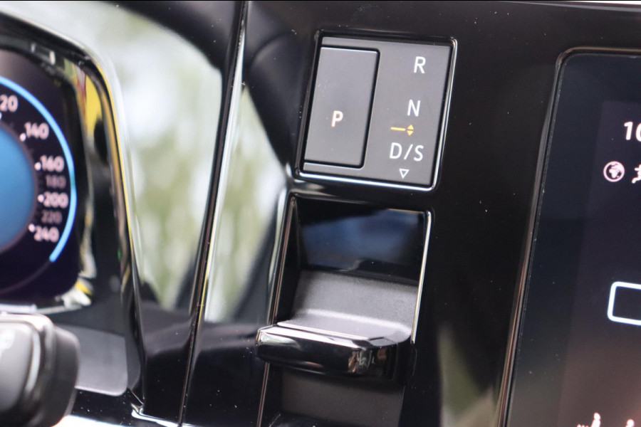 Volkswagen Multivan 1.4 eHybrid L2H1 Style 7-persoons org.NL panoramadak el.trekhaak camera's