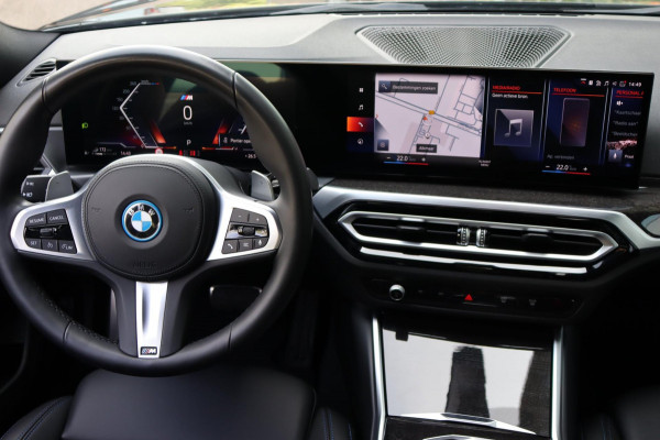 BMW 3-serie 330e M-Sport org.NL Harman Kardon 2xel.stoel+leer+mem+verw. camera