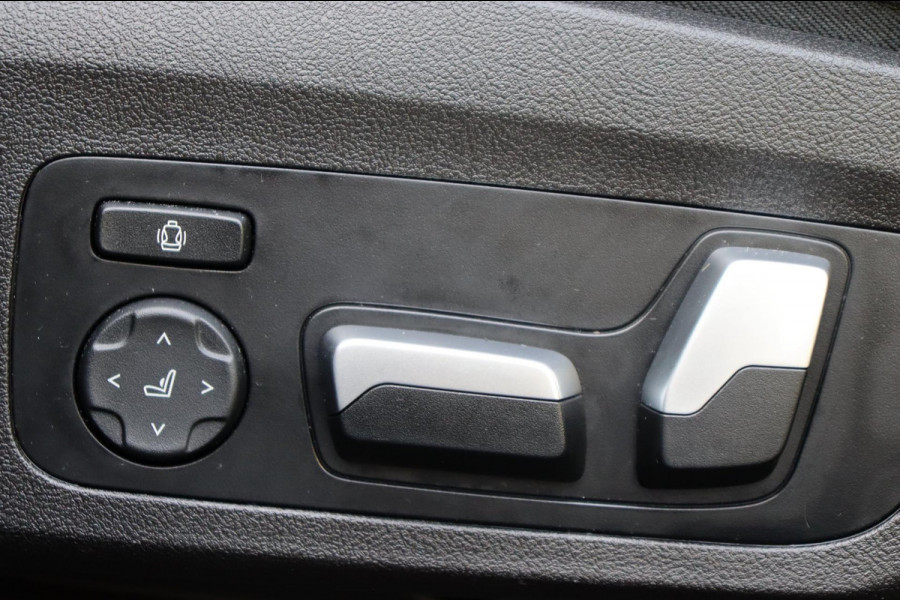 BMW 3-serie 330e M-Sport org.NL Harman Kardon 2xel.stoel+leer+mem+verw. camera