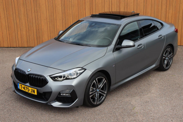 BMW 2 Serie Gran Coupé 218i Introduction Ed. M-Sport org.NL schuifdak camera's stuur+stoelverw speciale kleur