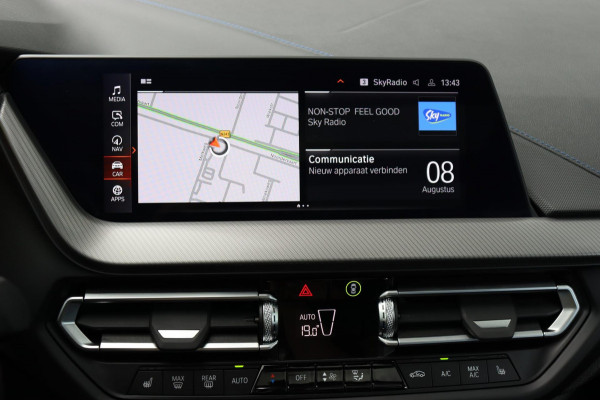 BMW 2 Serie Gran Coupé 218i Introduction Ed. M-Sport org.NL schuifdak camera's stuur+stoelverw speciale kleur