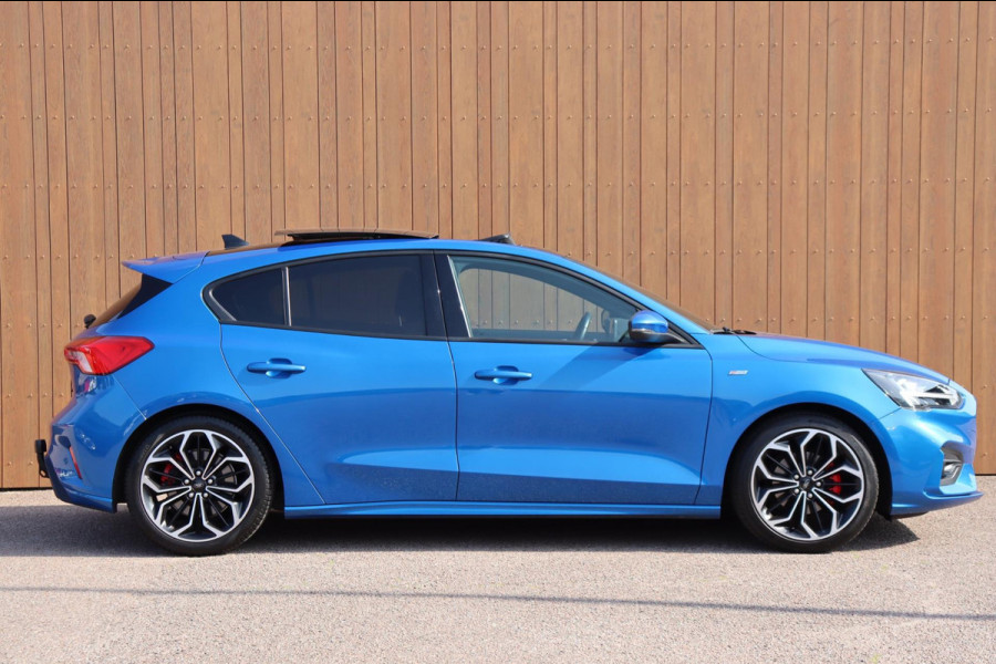 Ford Focus 1.5 EcoBoost ST Line Business 182pk org.NL schuifdak, B&O afn.trekhaak stuur/stoel/raamverw.
