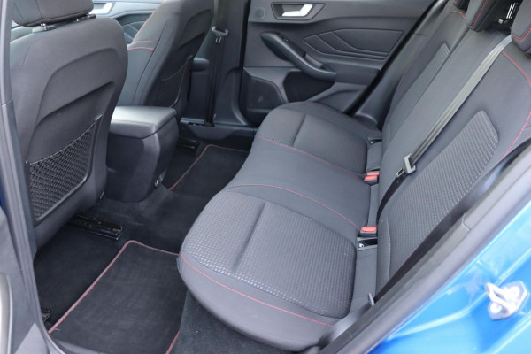Ford Focus 1.5 EcoBoost ST Line Business 182pk org.NL schuifdak, B&O afn.trekhaak stuur/stoel/raamverw.