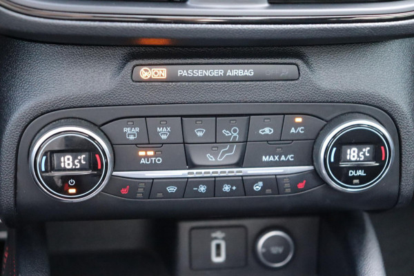 Ford Focus 1.5 EcoBoost ST Line Business 182pk org.NL schuifdak, B&O afn.trekhaak stuur/stoel/raamverw.