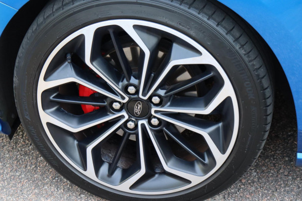 Ford Focus 1.5 EcoBoost ST Line Business 182pk org.NL schuifdak, B&O afn.trekhaak stuur/stoel/raamverw.