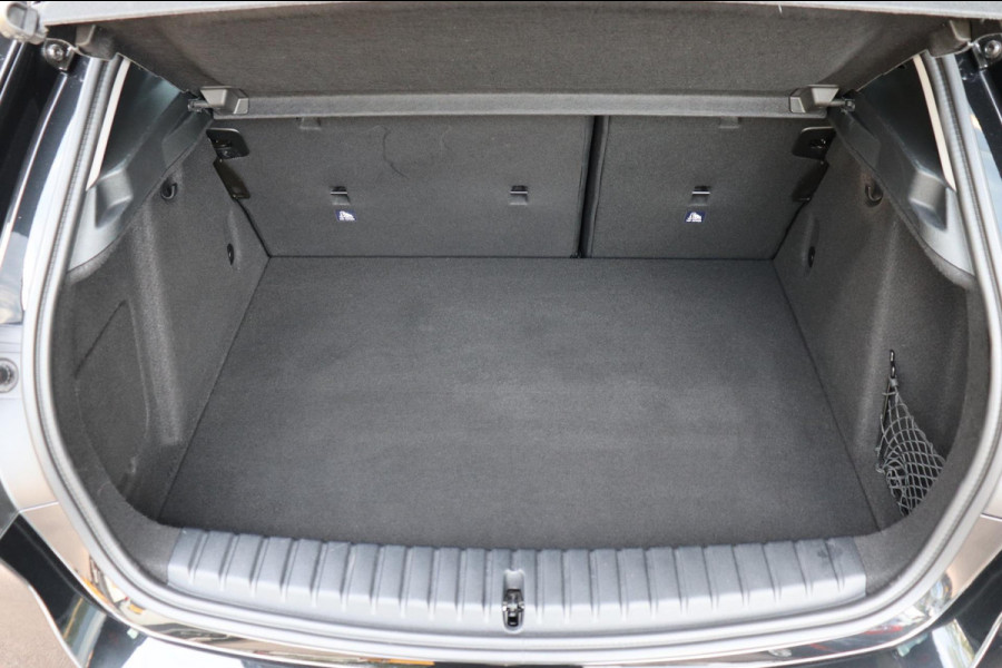 BMW 1-serie 116i Introduction Edition org.NL 18"Performance h.leer