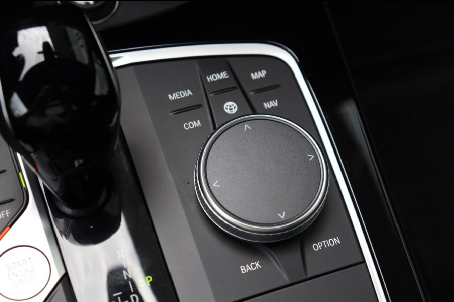 BMW 1-serie 120i M-Sport org.NL Head-up schuifdak camera leer+memory