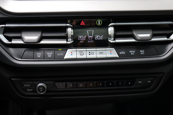 BMW 1-serie 120i M-Sport org.NL Head-up schuifdak camera leer+memory