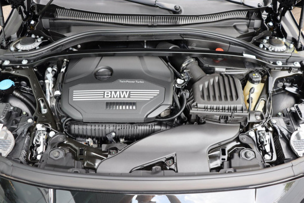 BMW 1-serie 120i M-Sport org.NL Head-up schuifdak camera leer+memory