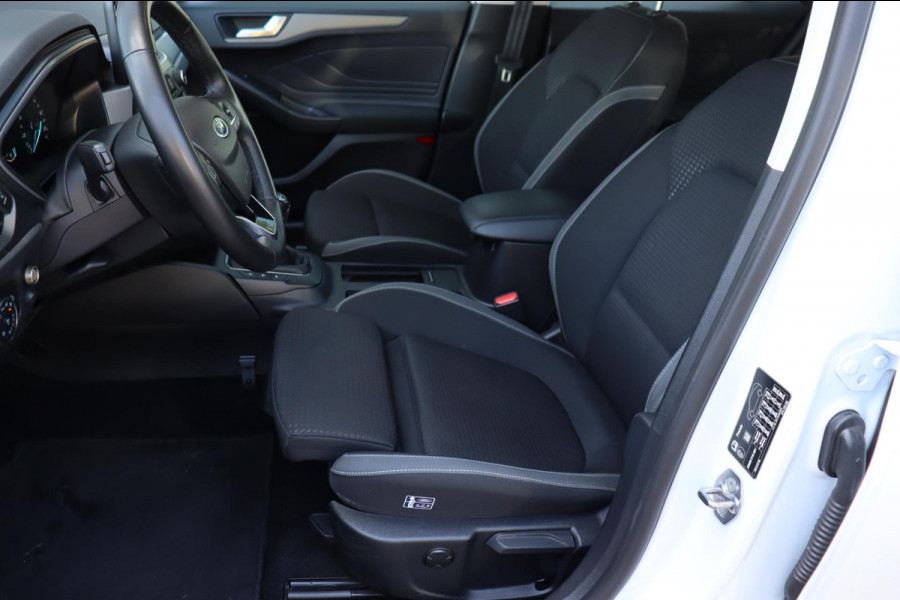 Ford FOCUS Wagon 1.0 EcoBoost Hybrid Connected org.NL el.trekhaak navi comfort-stoelen