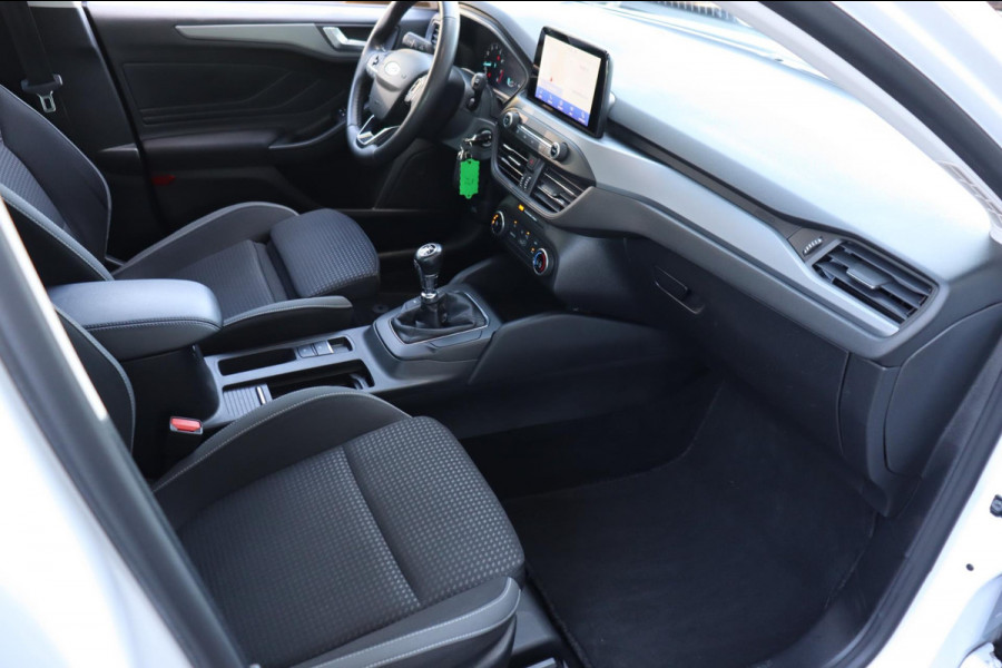 Ford FOCUS Wagon 1.0 EcoBoost Hybrid Connected org.NL el.trekhaak navi comfort-stoelen
