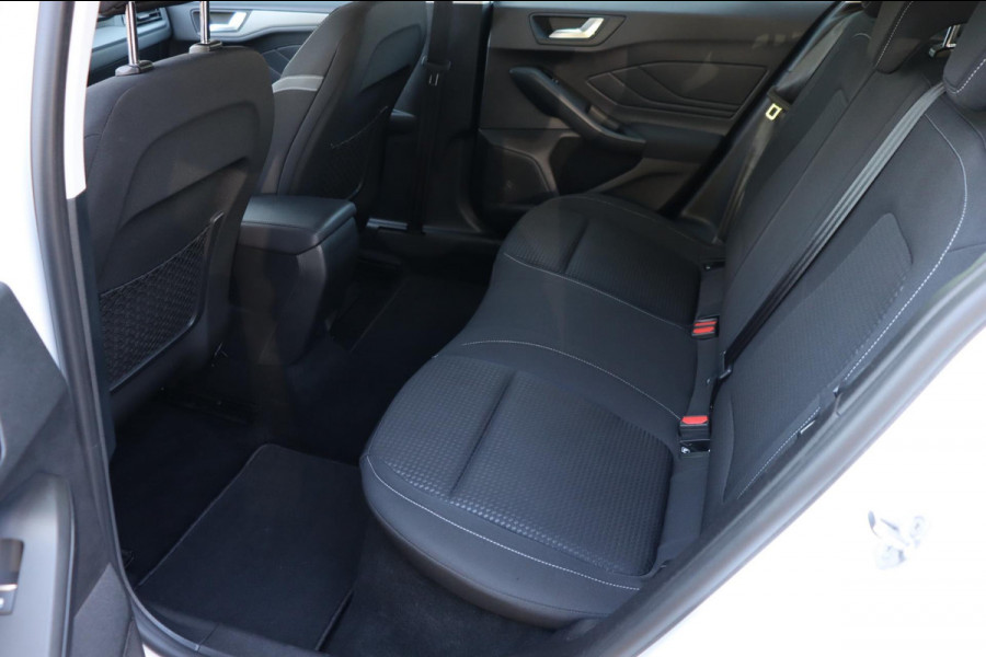 Ford FOCUS Wagon 1.0 EcoBoost Hybrid Connected org.NL el.trekhaak navi comfort-stoelen