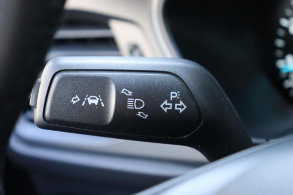 Ford FOCUS Wagon 1.0 EcoBoost Hybrid Connected org.NL el.trekhaak navi comfort-stoelen