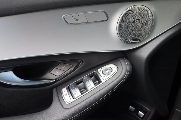 Mercedes-Benz GLC Coupé 300e 4MATIC Business Solution AMG org.NL Burmester standkachel el.dak camera's el.trekhaak VOL