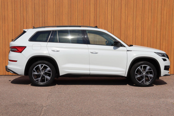 Škoda Kodiaq 1.5 TSI Sportline Business org.NL schuifdak trekhaak stuur+stoelverw camera canton