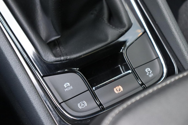 Škoda Kodiaq 1.5 TSI Sportline Business org.NL schuifdak trekhaak stuur+stoelverw camera canton